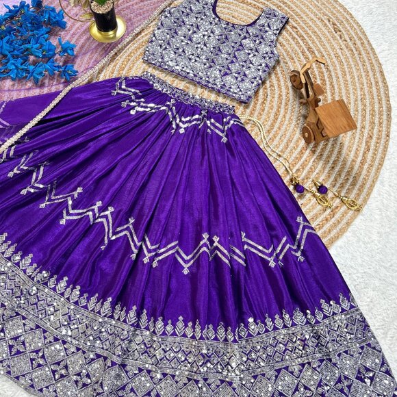 Girl's Lehenga - Picture 7 of 11